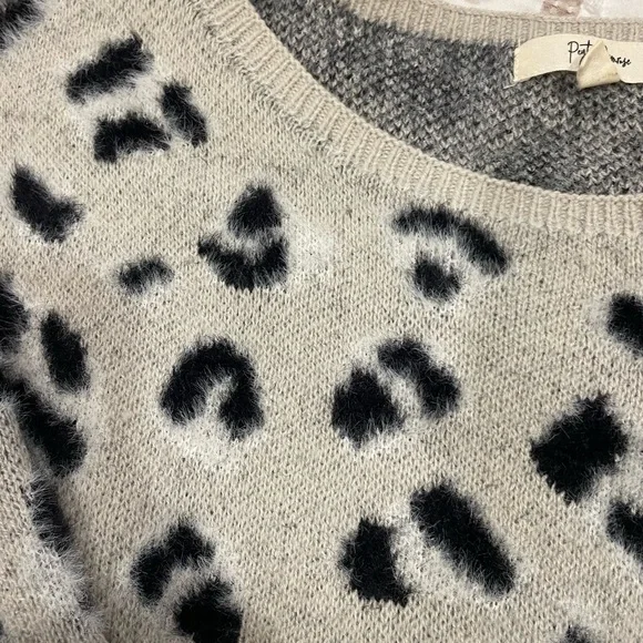 Cropped Knit - Picture 3 of 4